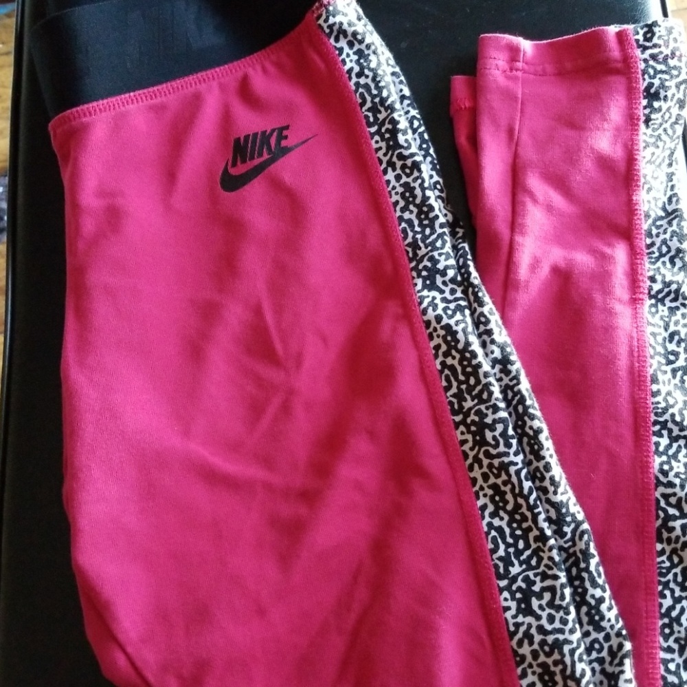 Nike leggings